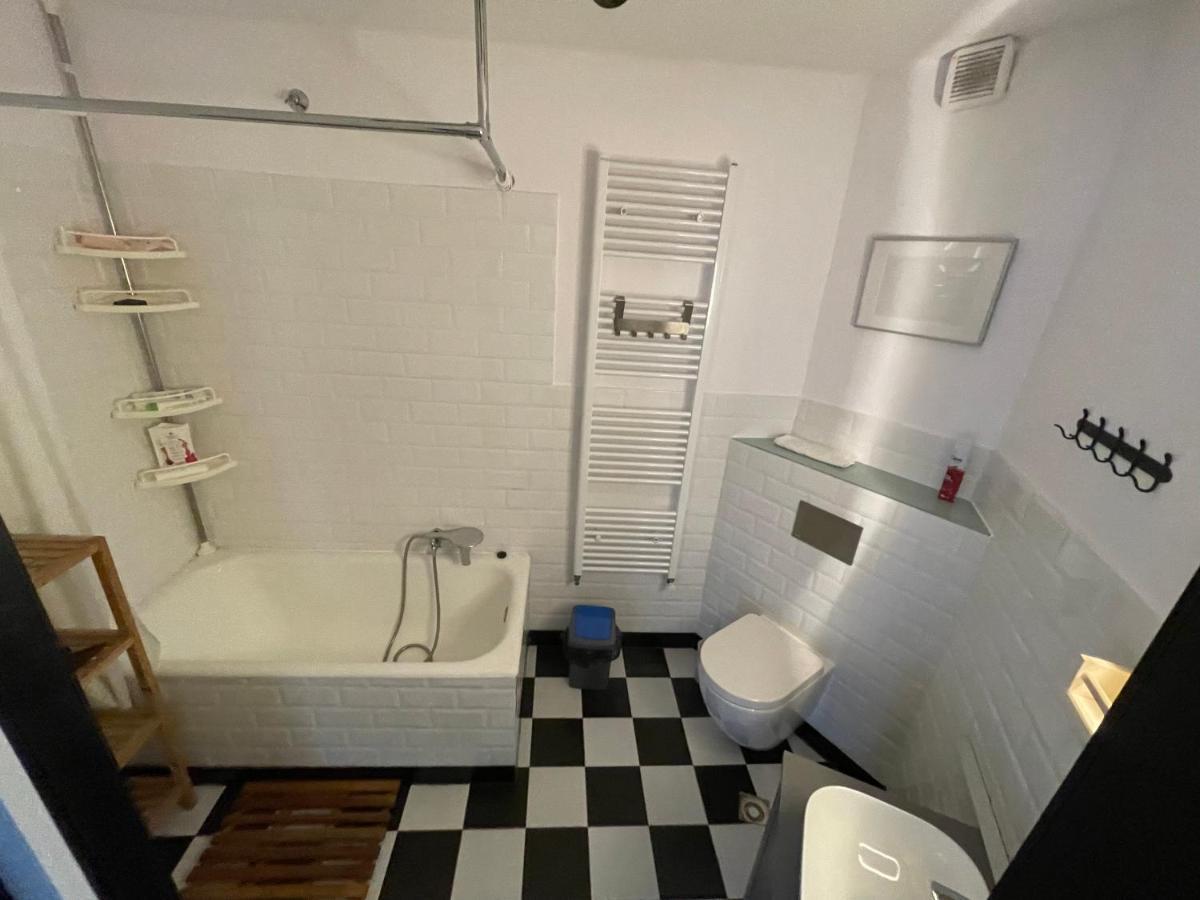 Central Retro Apartment Сибиу Экстерьер фото