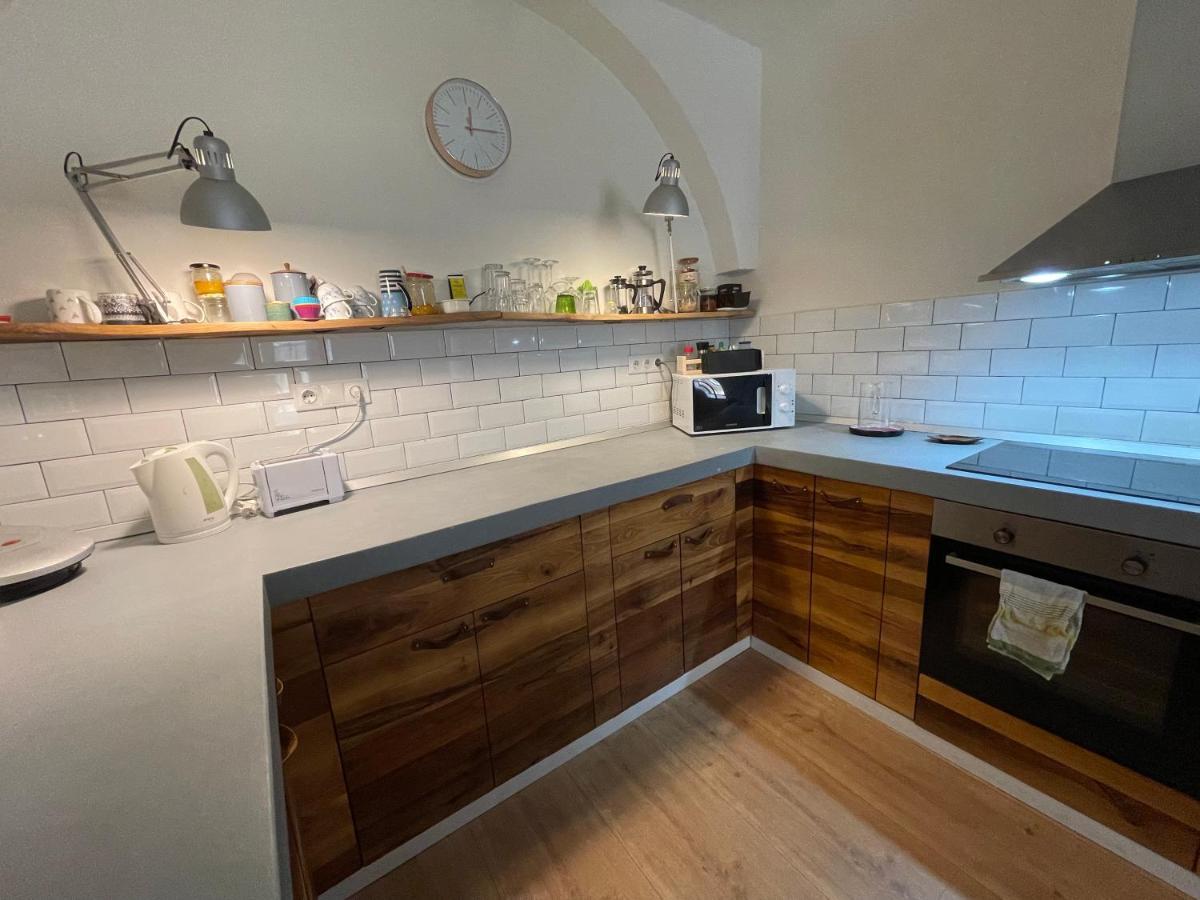 Central Retro Apartment Сибиу Экстерьер фото